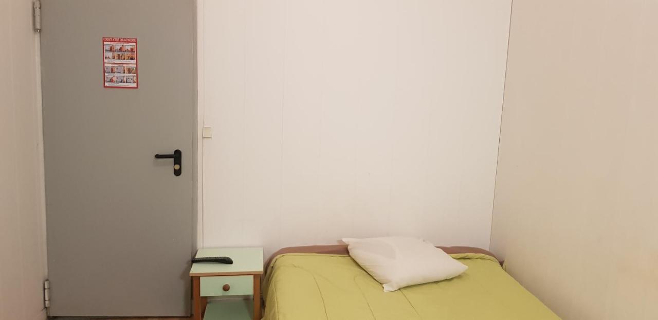 Hotel Le Tram Фонтен Экстерьер фото